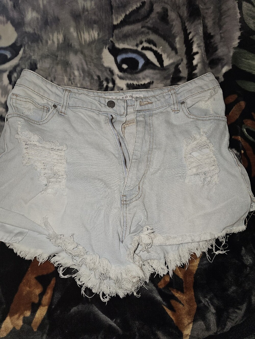 Tinseltown Light Blue Distressed Cutoff Jean Shorts